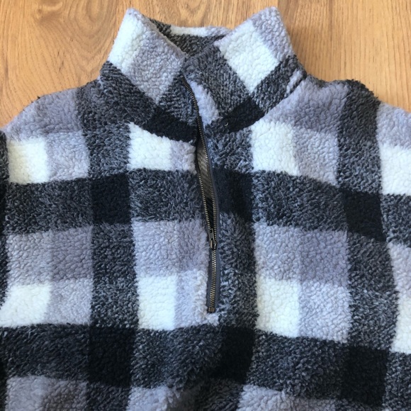Andree by unit black and white plaid zip pullover - Picture 1 of 4
